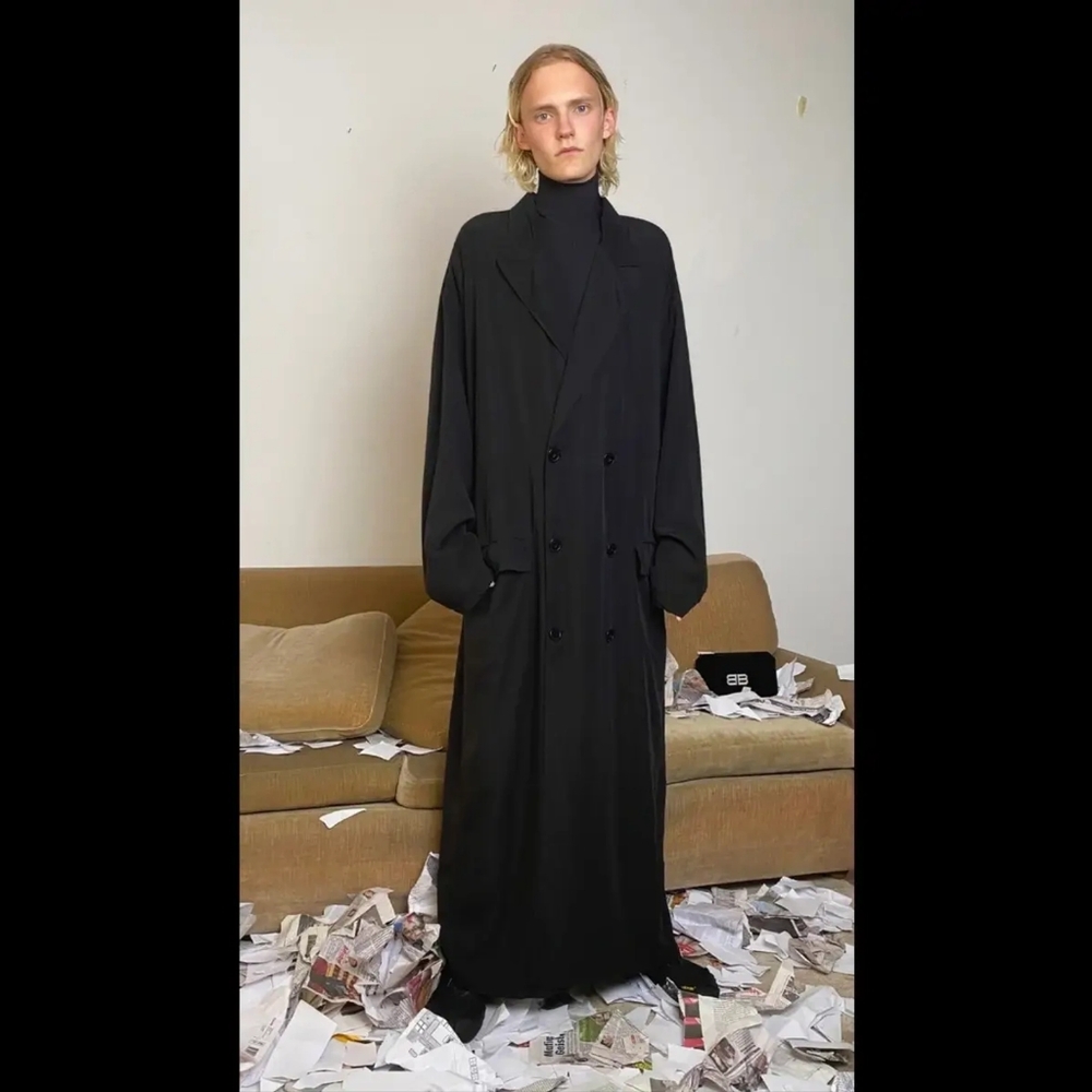 Balenciaga Winter 20 Fluid Coat